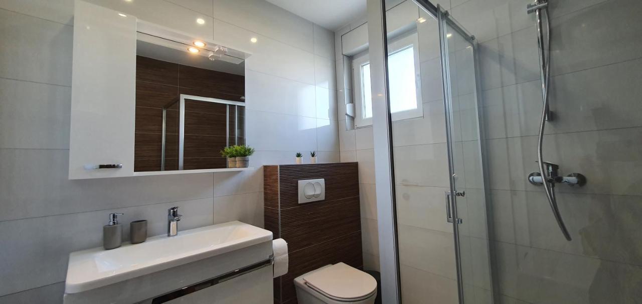Seahorse Luxury Apartment With Pool And Sea View Novalja Exterior foto