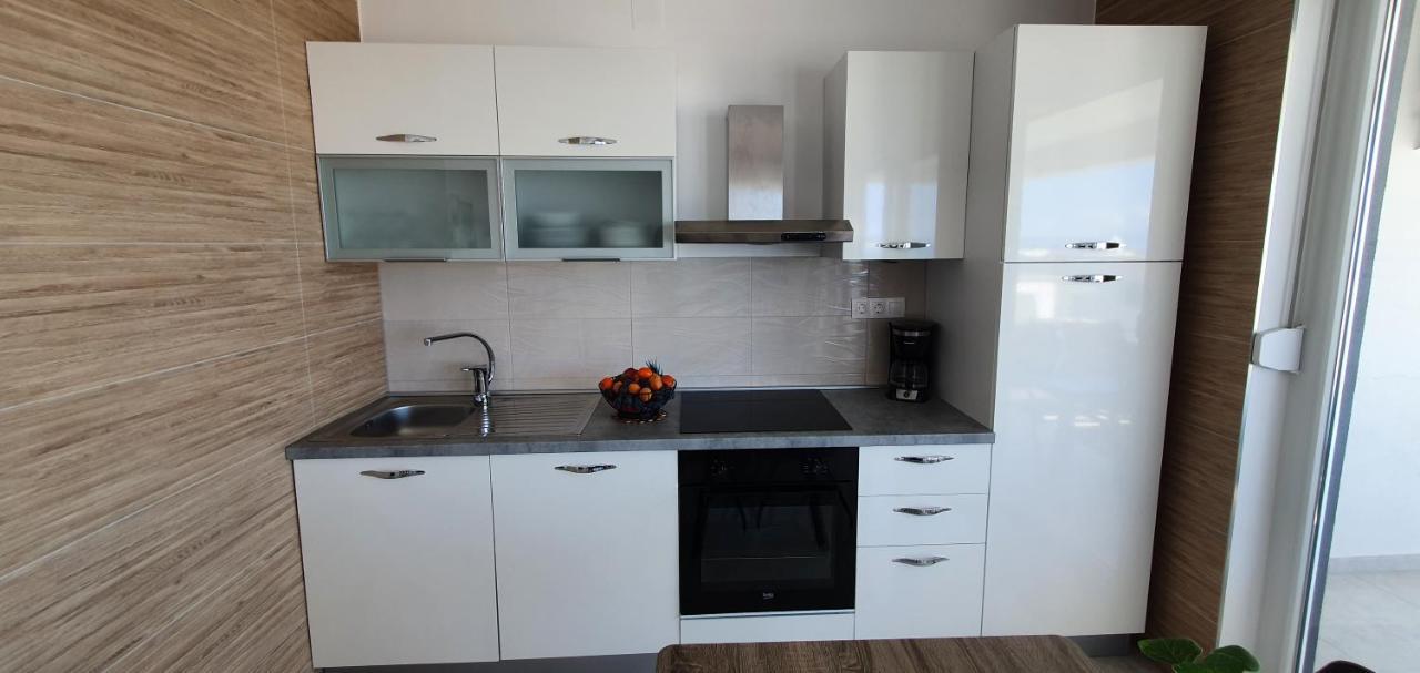 Seahorse Luxury Apartment With Pool And Sea View Novalja Exterior foto